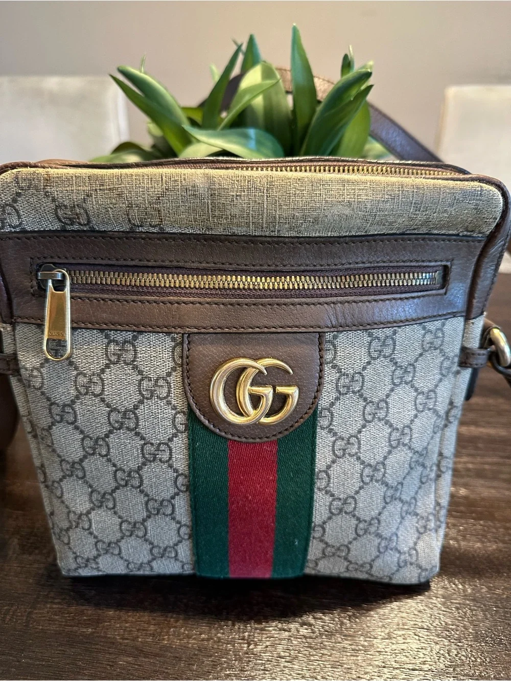 Gucci Beige GG Supreme Messenger Bag with Green-Red Web Stripe
